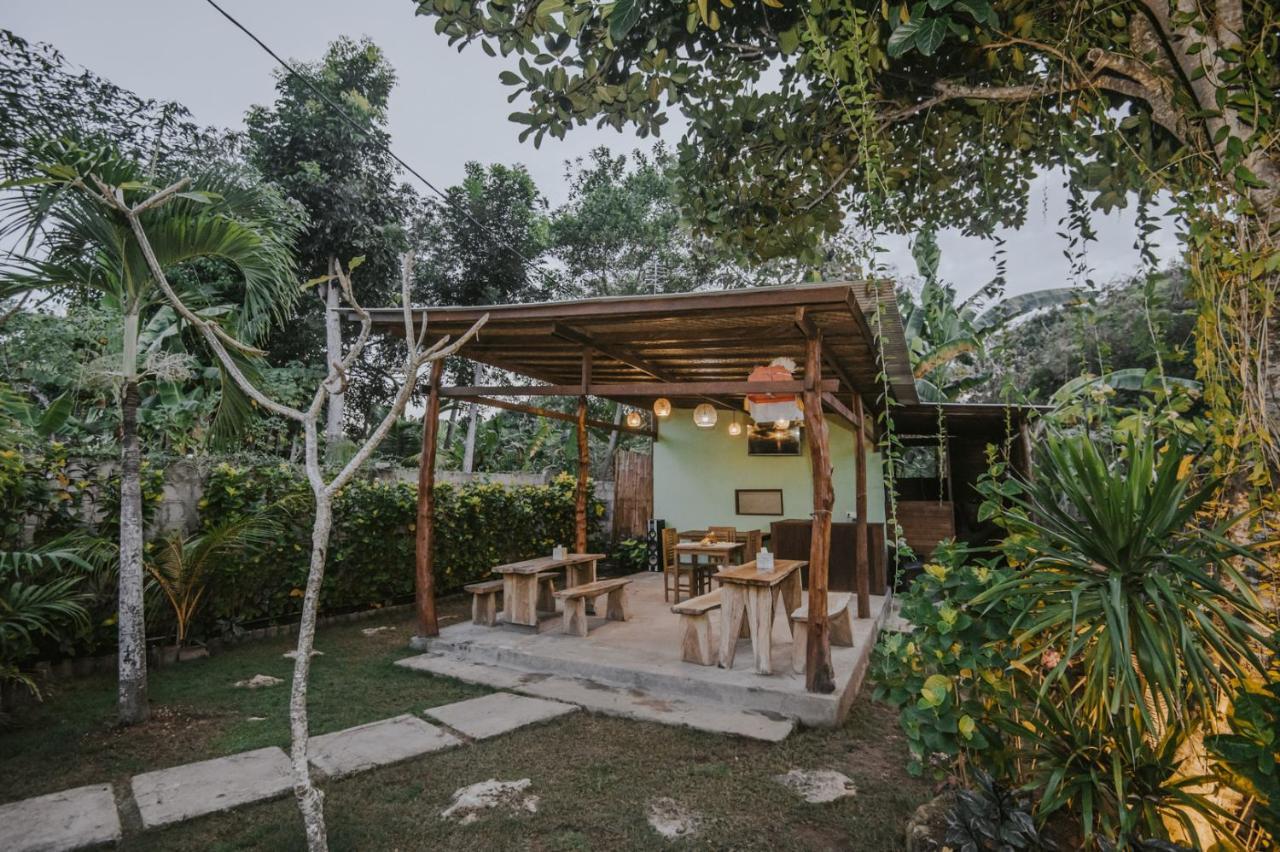 Апартаменти Nerima Hut Lembongan Нуса-Лембонган Екстер'єр фото