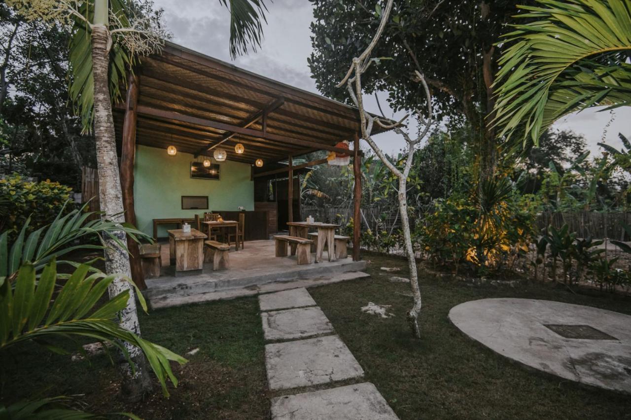 Апартаменти Nerima Hut Lembongan Нуса-Лембонган Екстер'єр фото