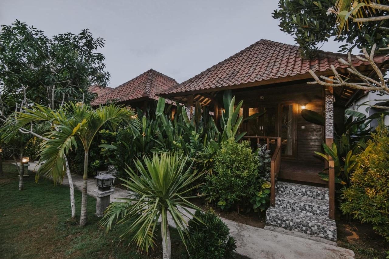 Апартаменти Nerima Hut Lembongan Нуса-Лембонган Екстер'єр фото